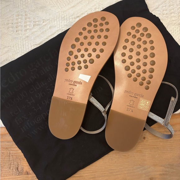 Pedro Garcia Gold Minimalist Sandals - Picture 3 of 9